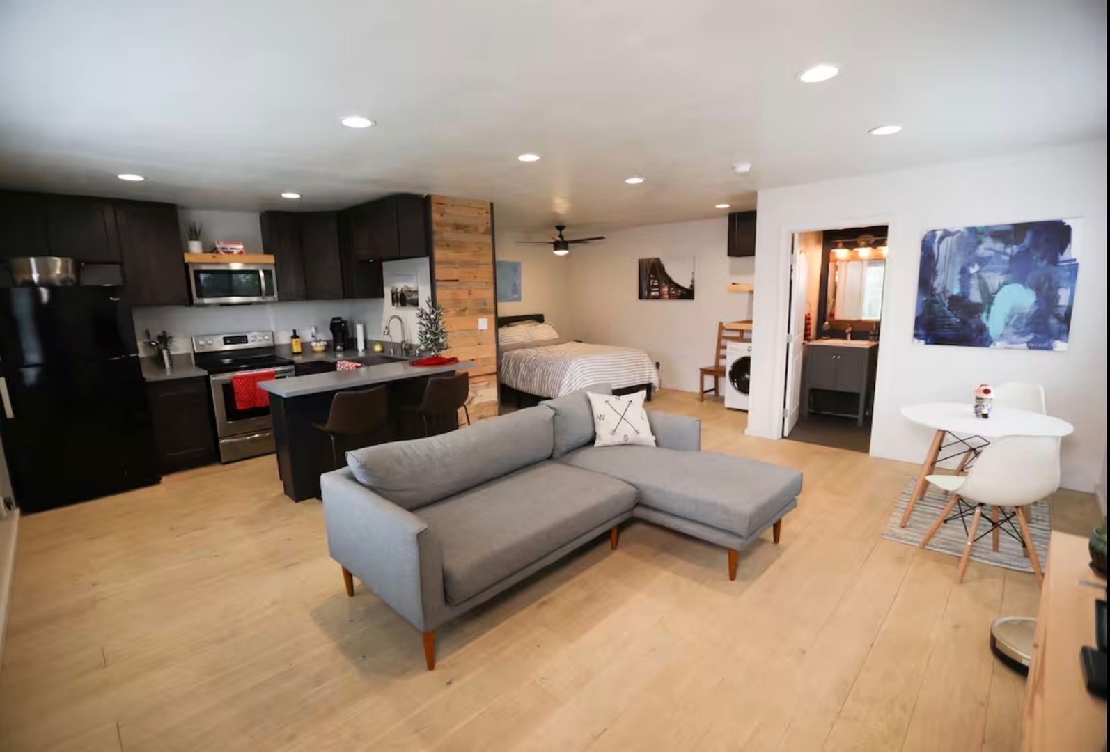 Pasadena Condo: 1730 Asbury Dr