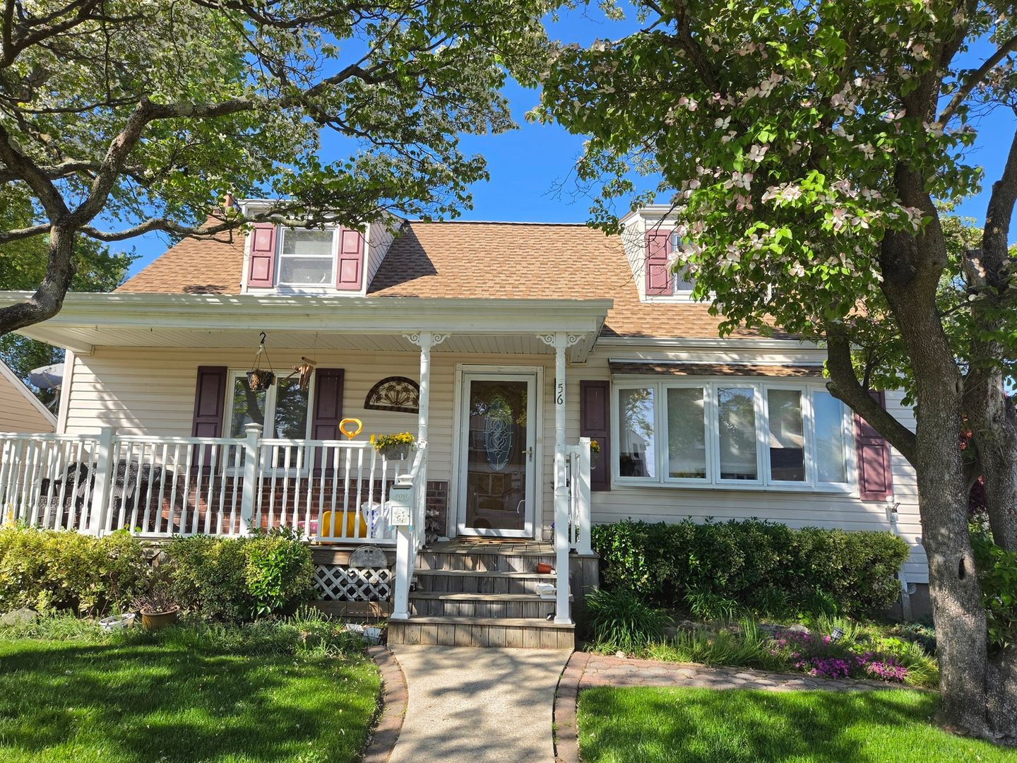 Farmingdale Townhome: 56 Mill Rd