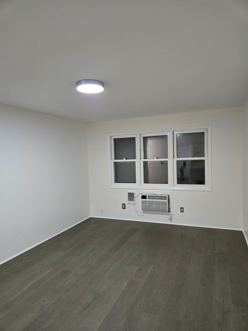 Bethel Condo: 77 Juniper Rd