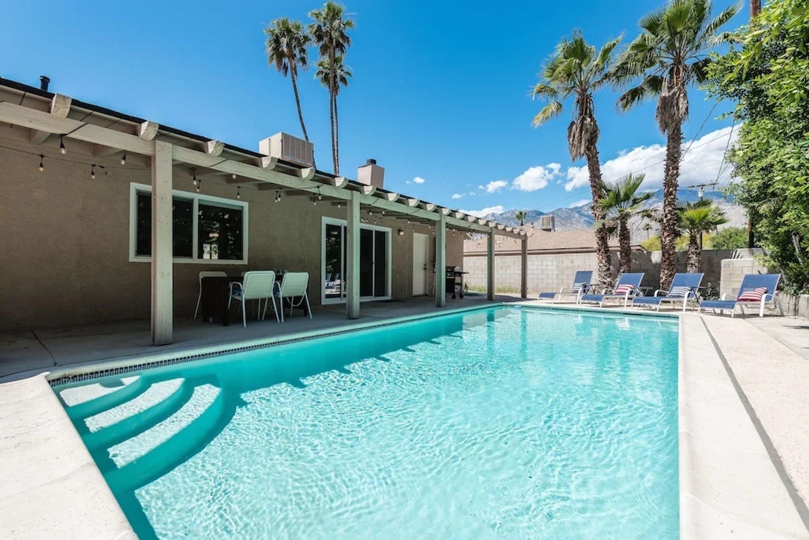 Palm Springs House: 3760 E Calle San Antonio