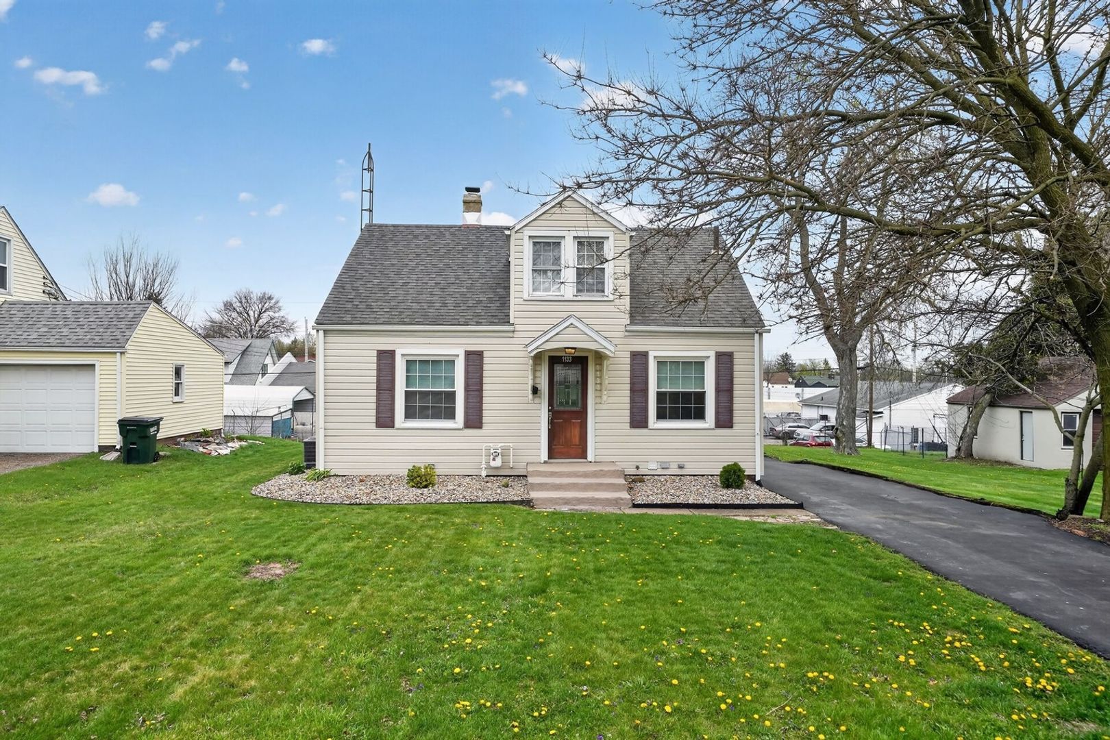 Canton House: 1133 Milford St Ne