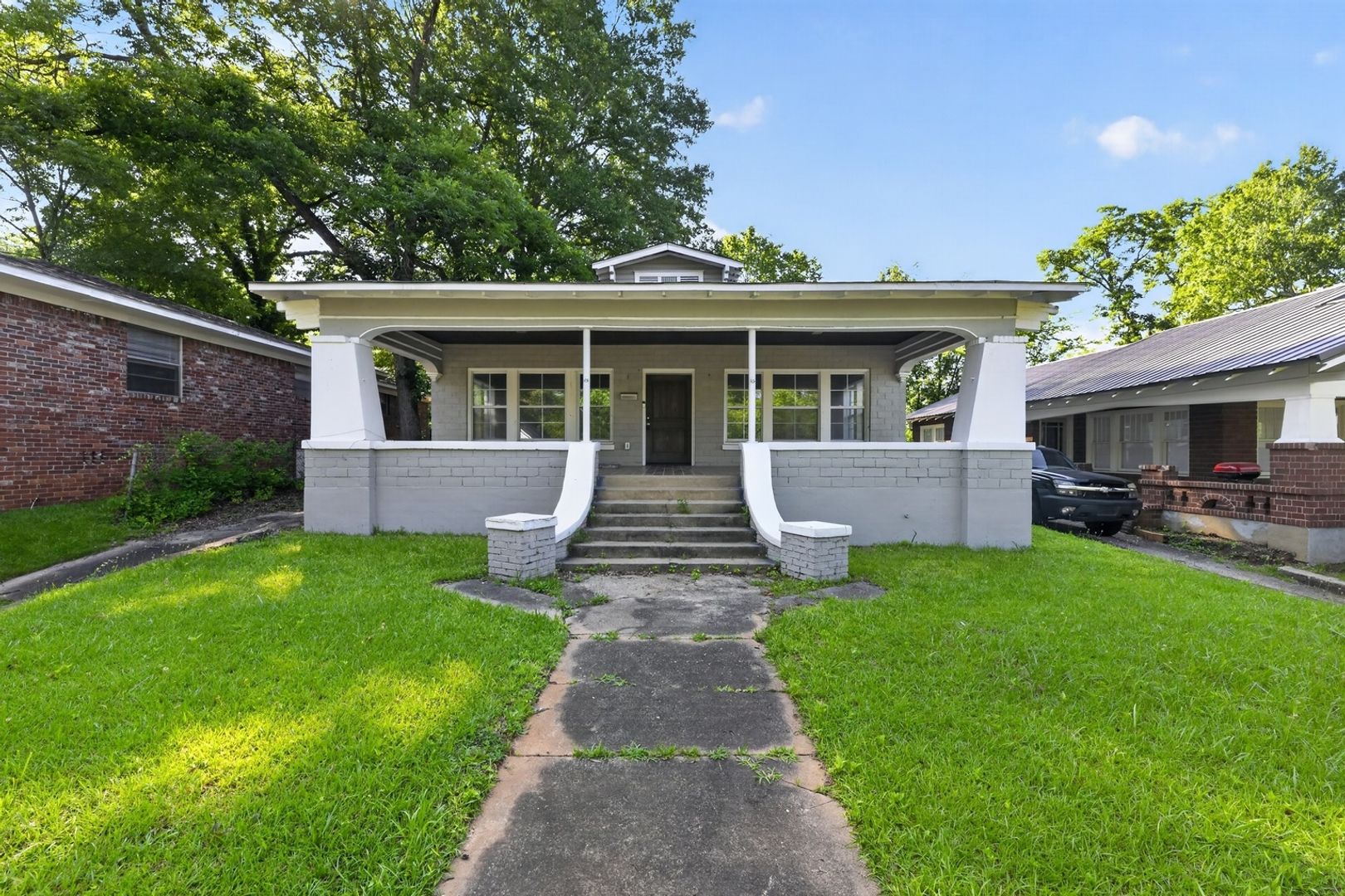 Birmingham House: 7815 4th Ave S