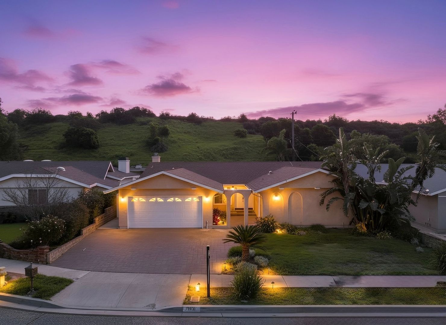 Simi Valley House: 2958 Rosette St
