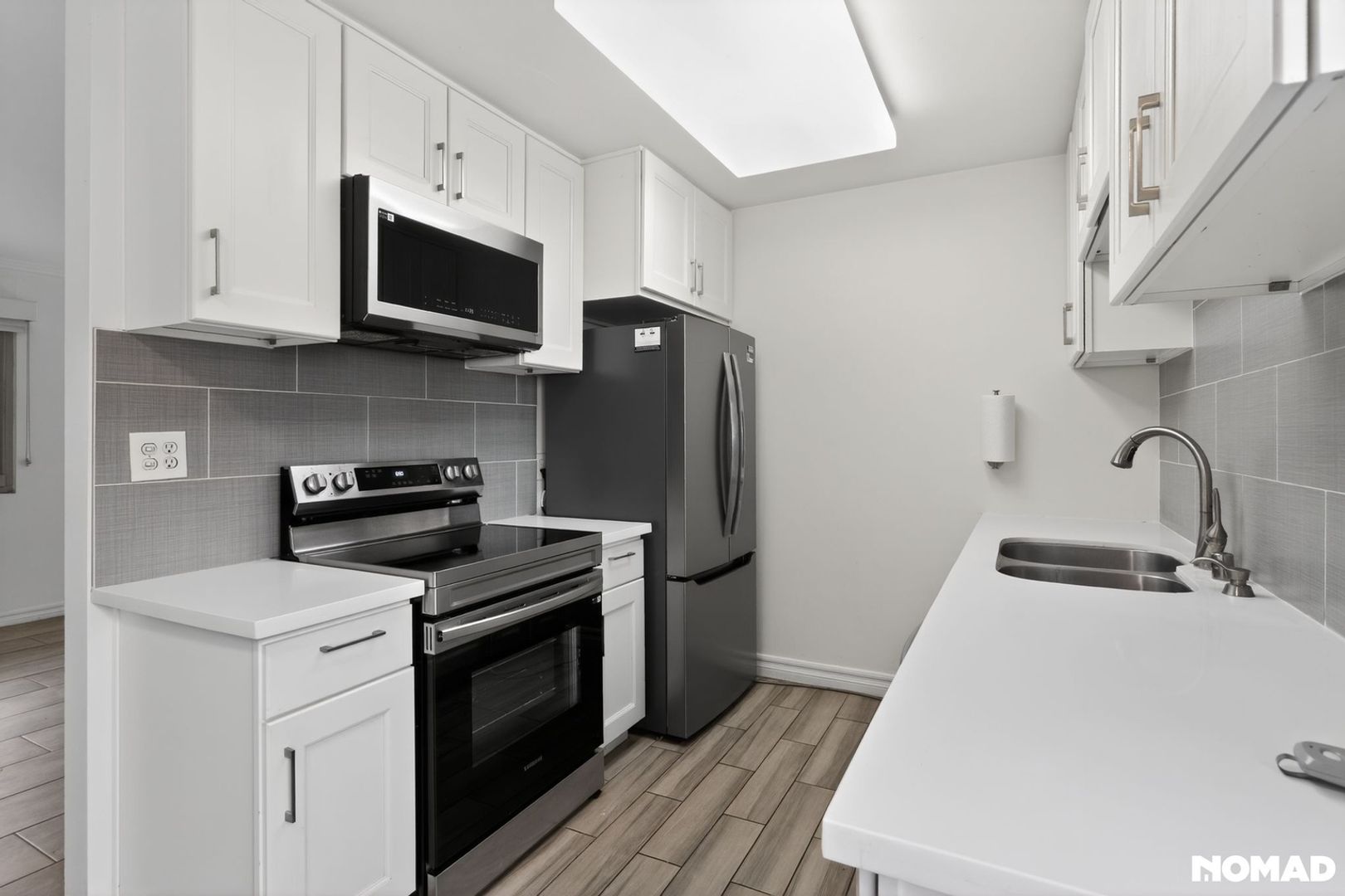 Los Angeles Condo: 8650 Belford Ave