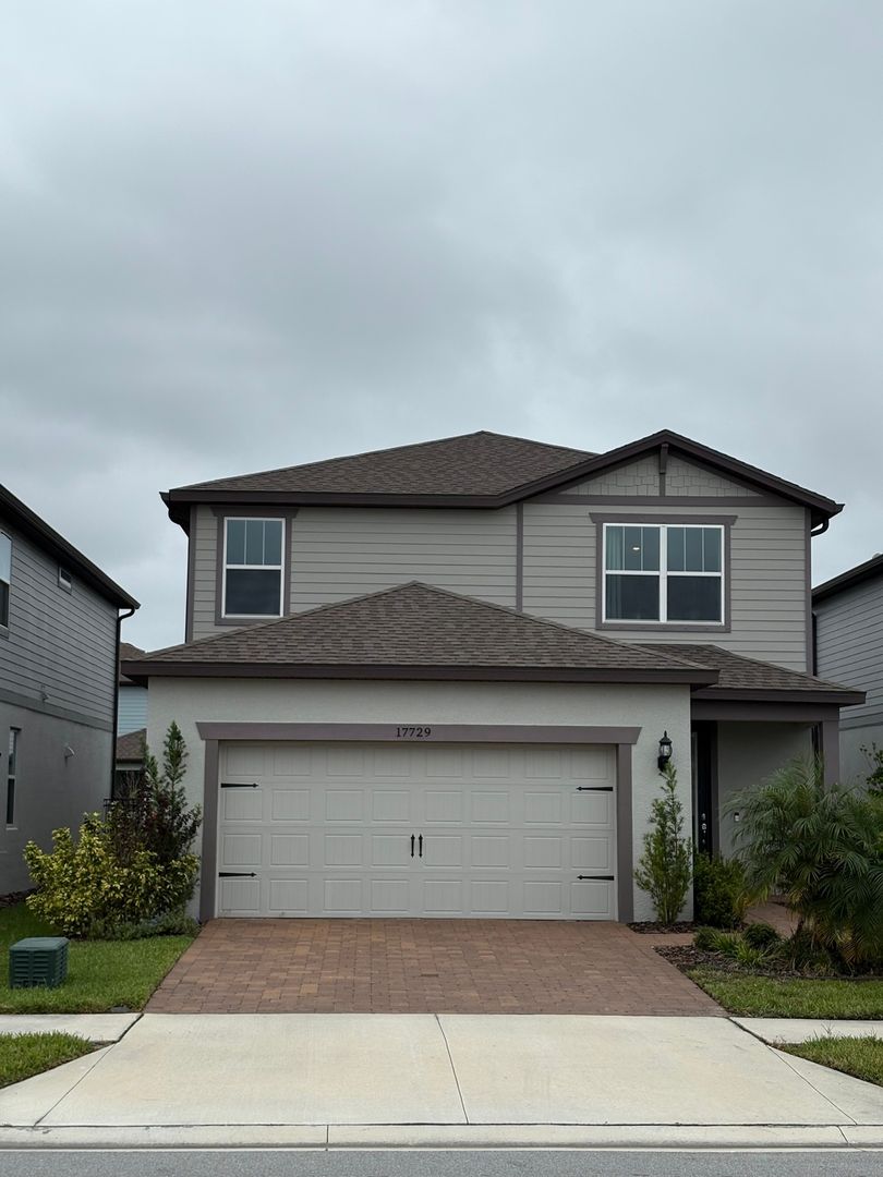 Land O Lakes House: 17729 Wind Chime Row