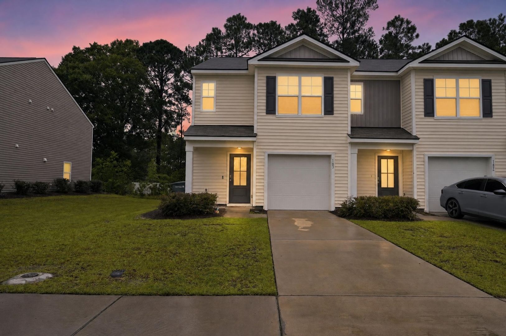 Bloomingdale House: 183 Coneflower Rd