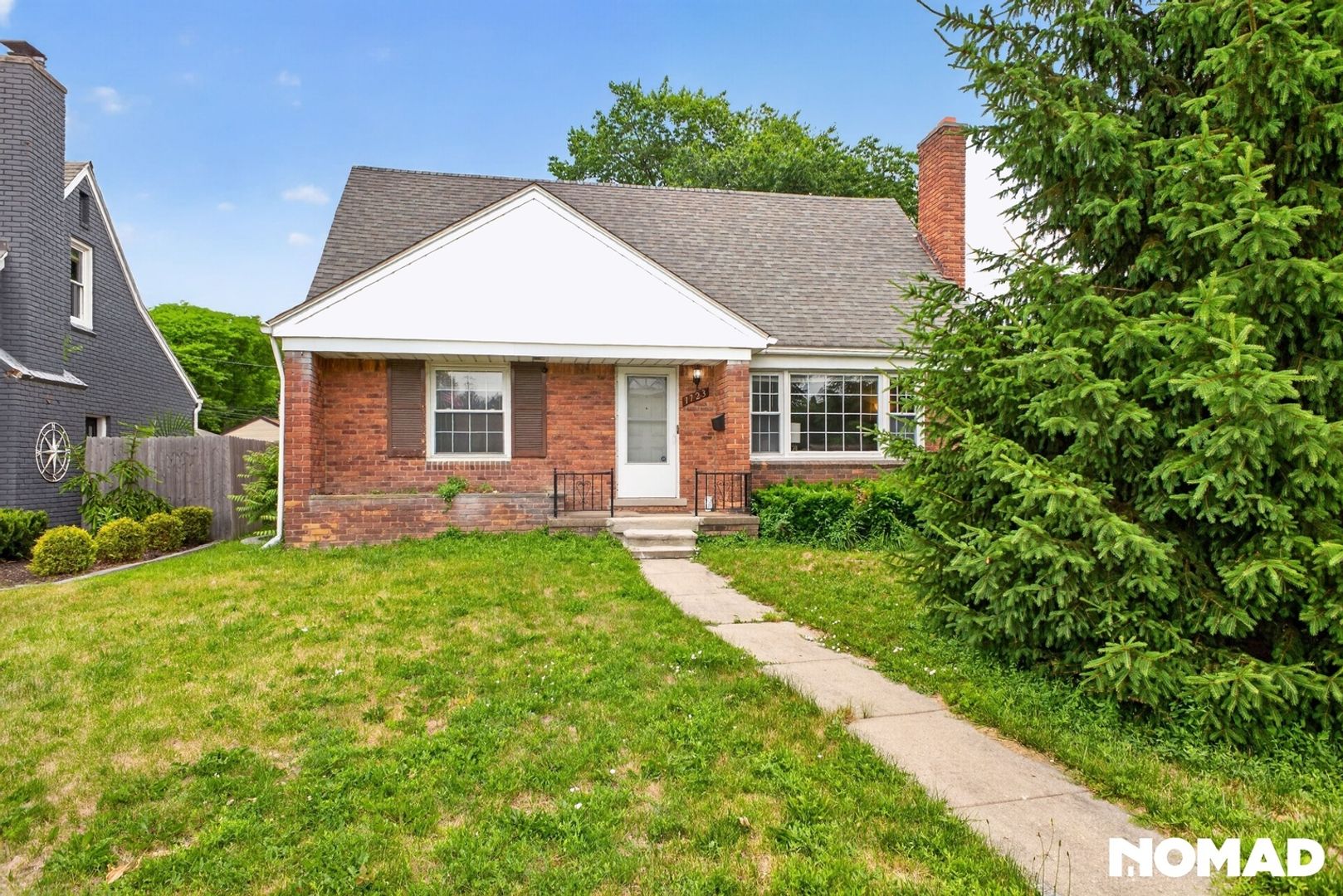 Royal Oak House: 1723 Edgewood Dr