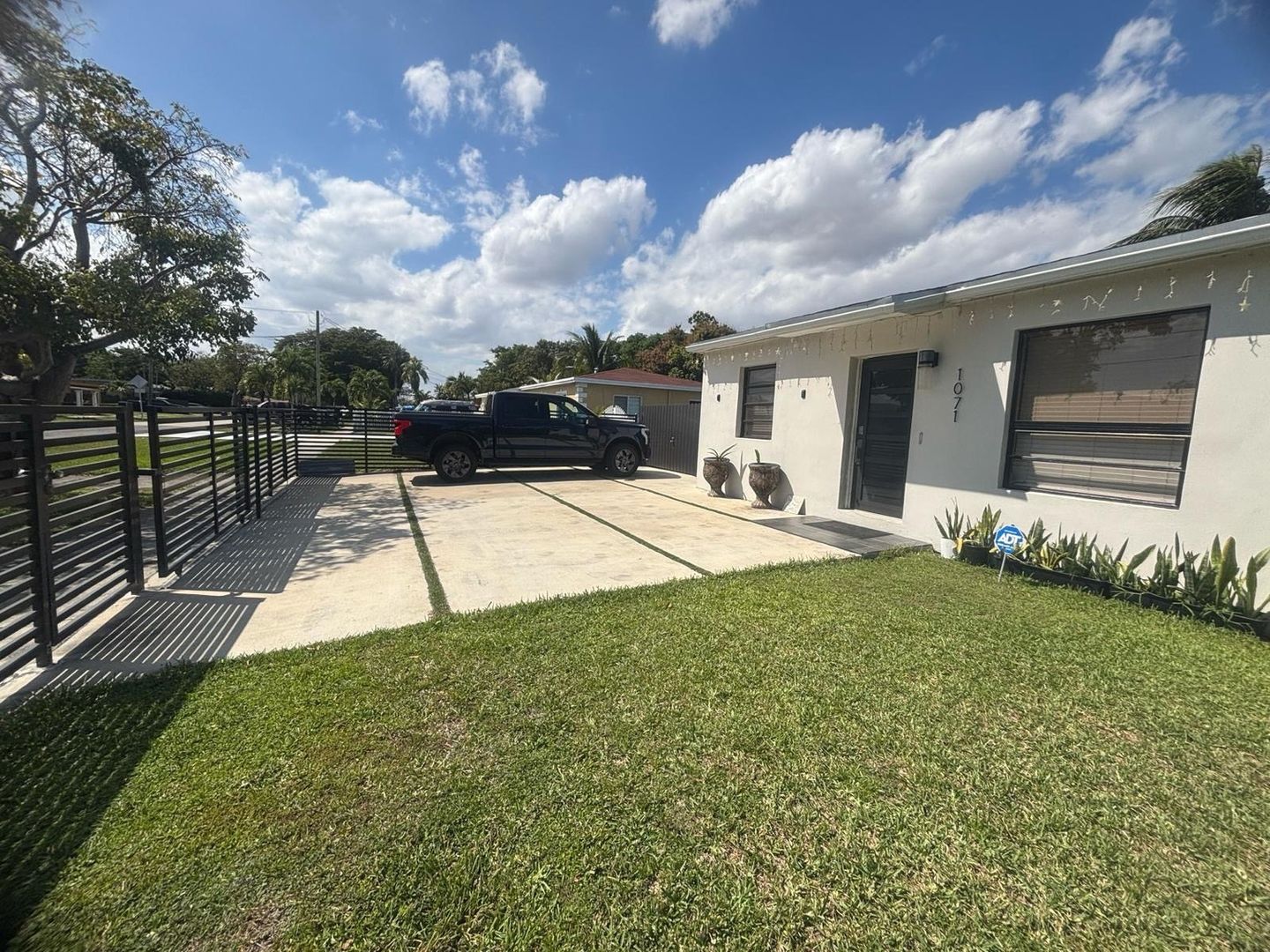 Miami Townhome: 1071 Nw 85th St