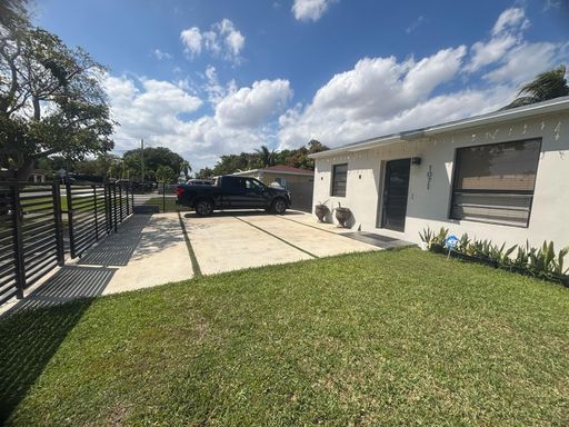 Remolded 2 Bedroom 1Bath Miami – photo 1