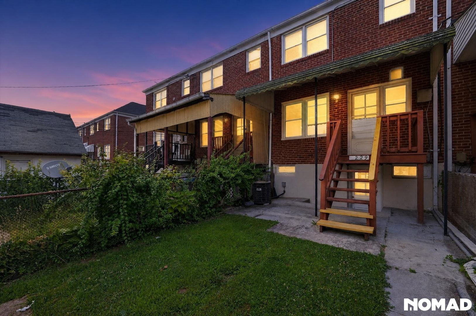 Middle River Townhome: 2229 Redthorn Rd