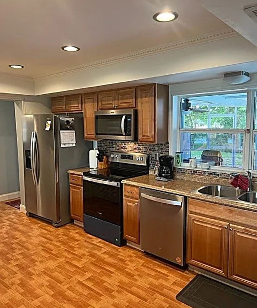 Lehigh Acres House: 200 Fireside Ct