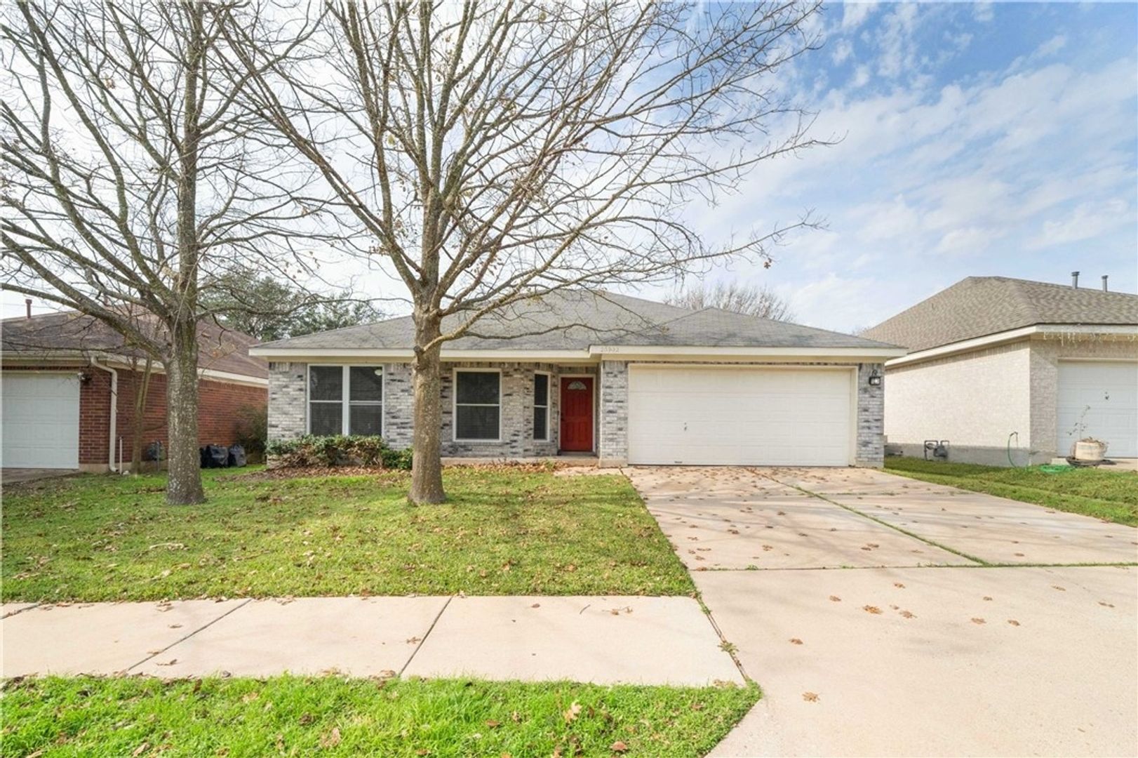 Pflugerville House: 20902 Gelding Ln