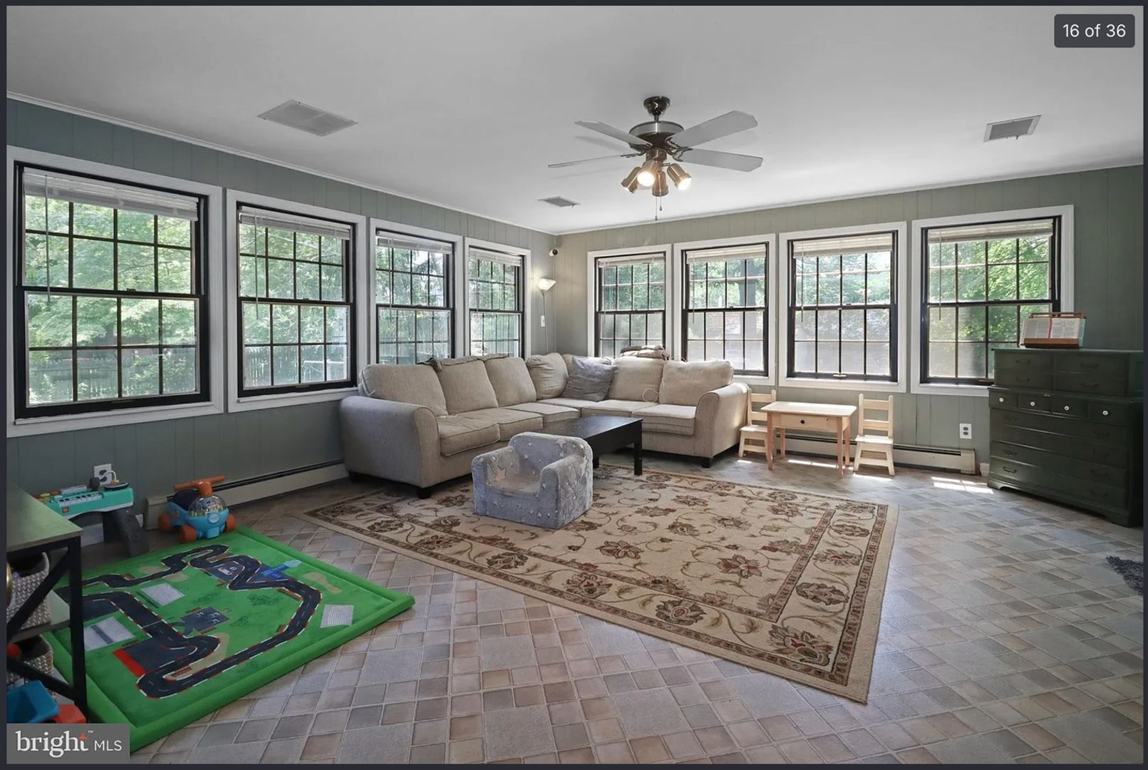 East Windsor House: 163 Hickory Corner Rd
