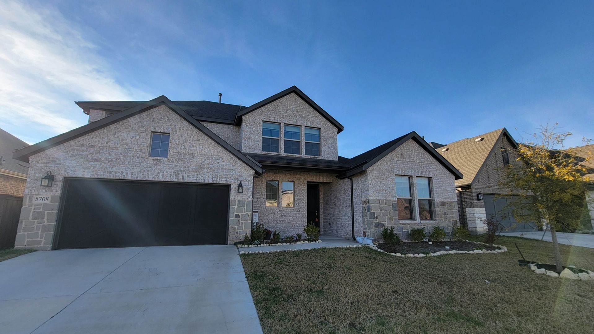 Fort Worth House: 5708 Embargo Rd
