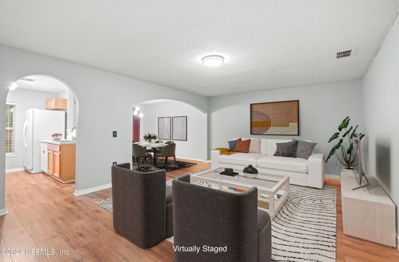 Jacksonville House: 11565 Hickory Oak Dr