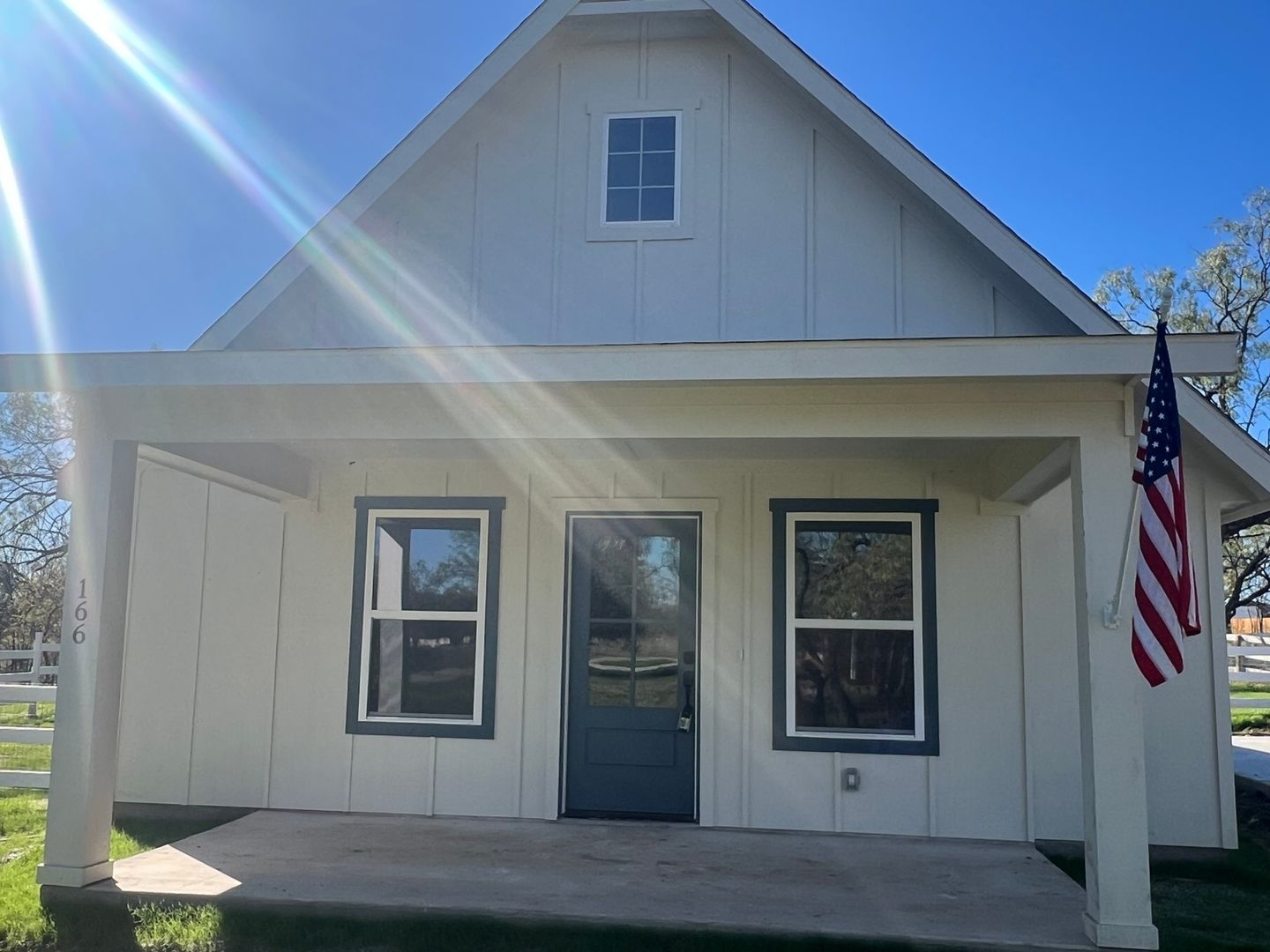 Runaway Bay House: 166 Big Horn Dr.