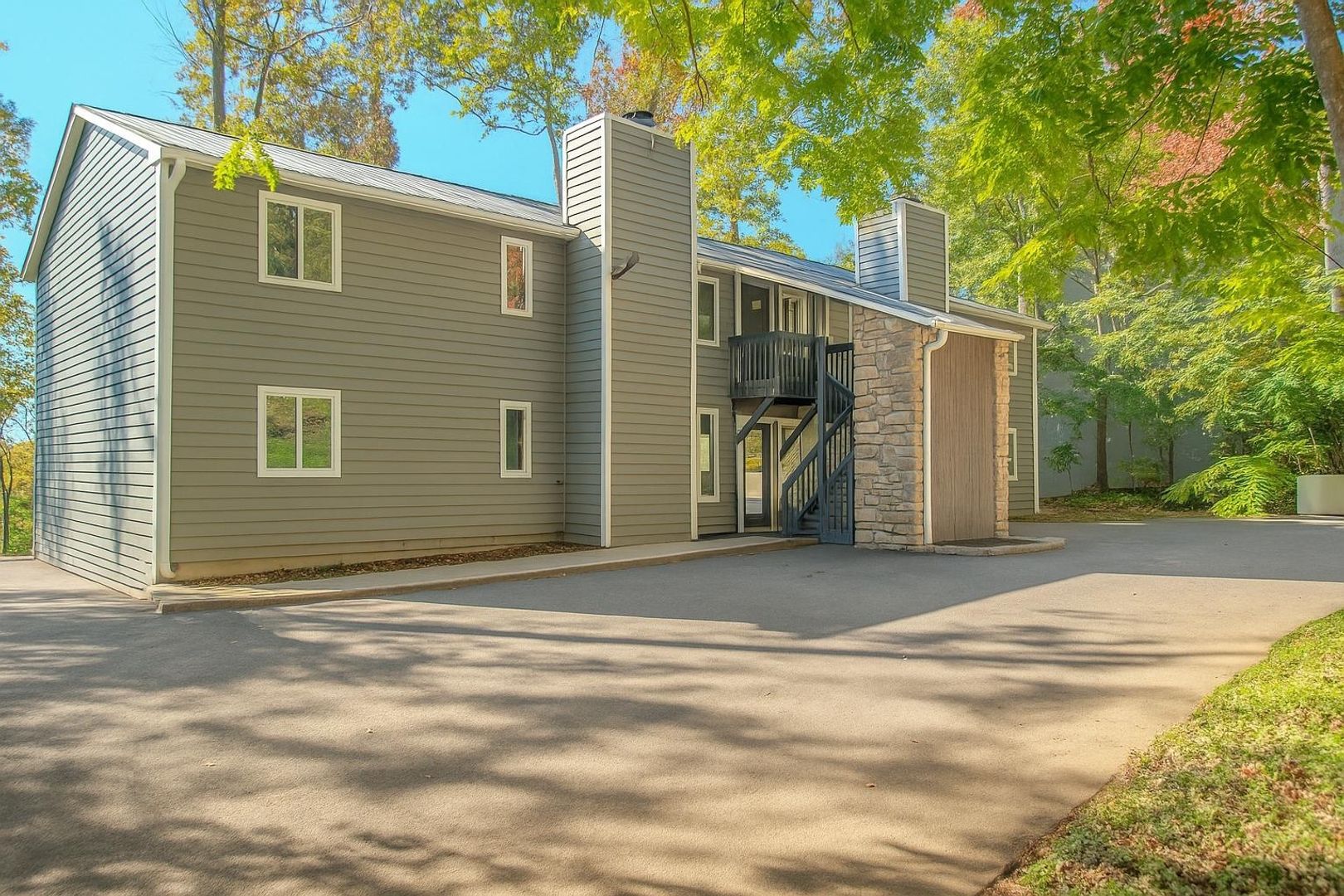Asheville Condo: 116 Lookout Dr