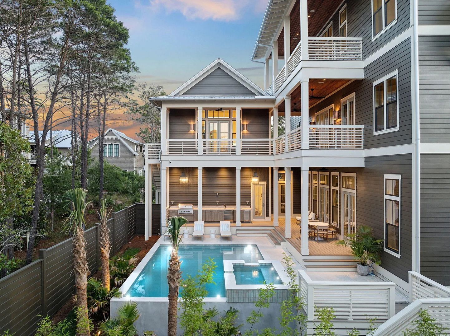 Santa Rosa Beach House: 215 Buddy St