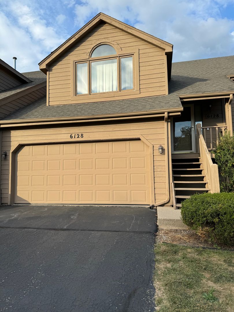 2 Bedroom Condo in Rockford