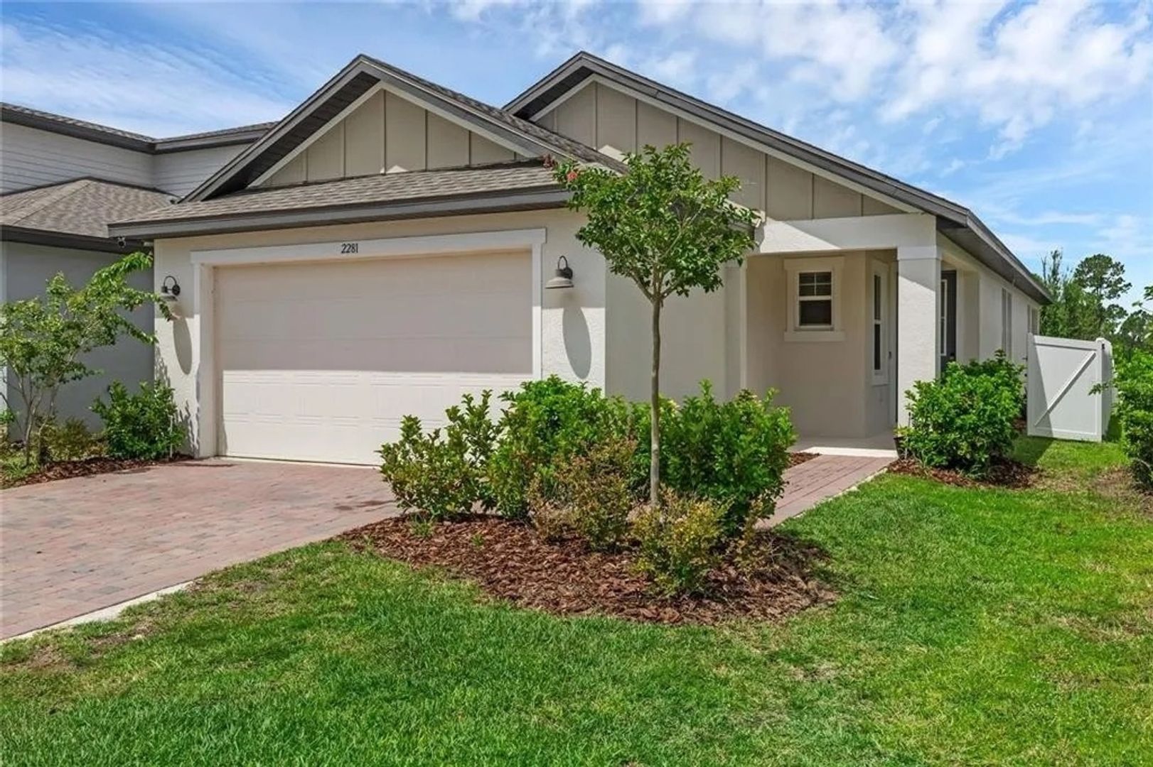 Minneola House: 2281 Mystic Maze Ln