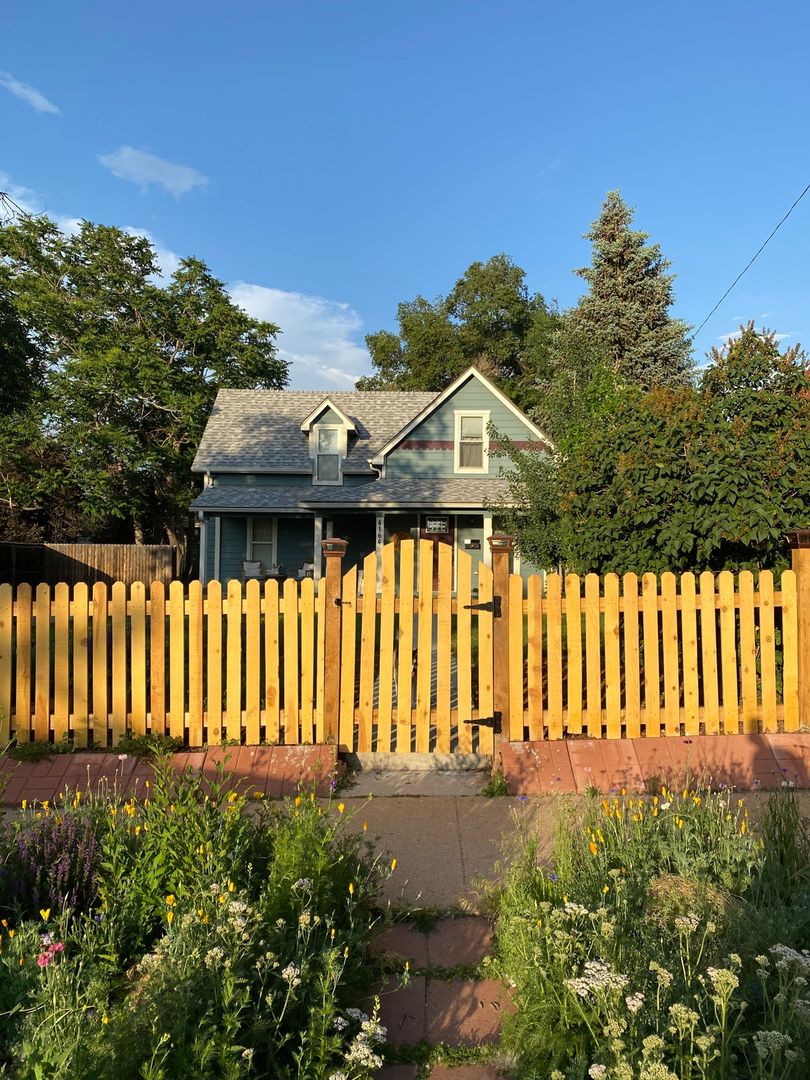 Denver House: 4164 Benton St