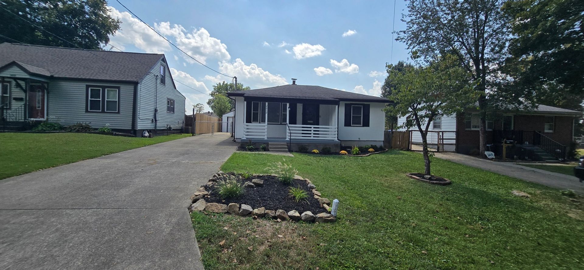 Louisville House: 2612 Franklin Ave