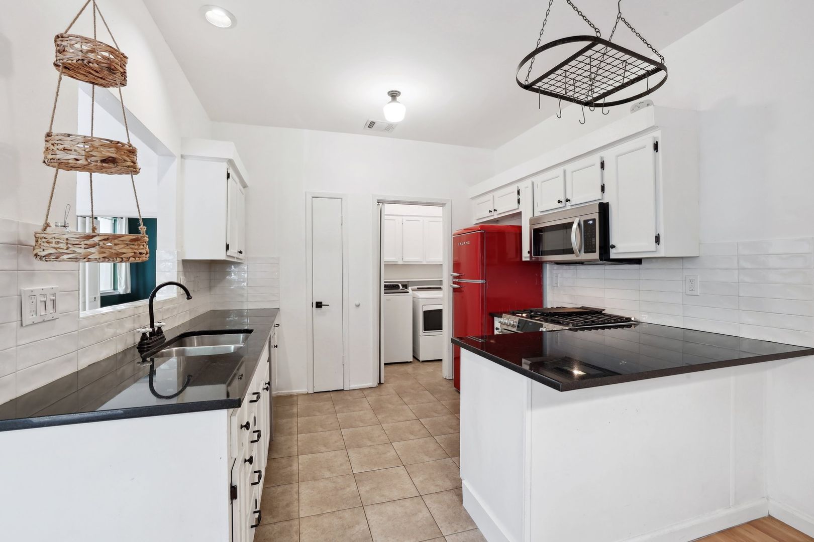 Austin House: 6501 Brush Country Rd