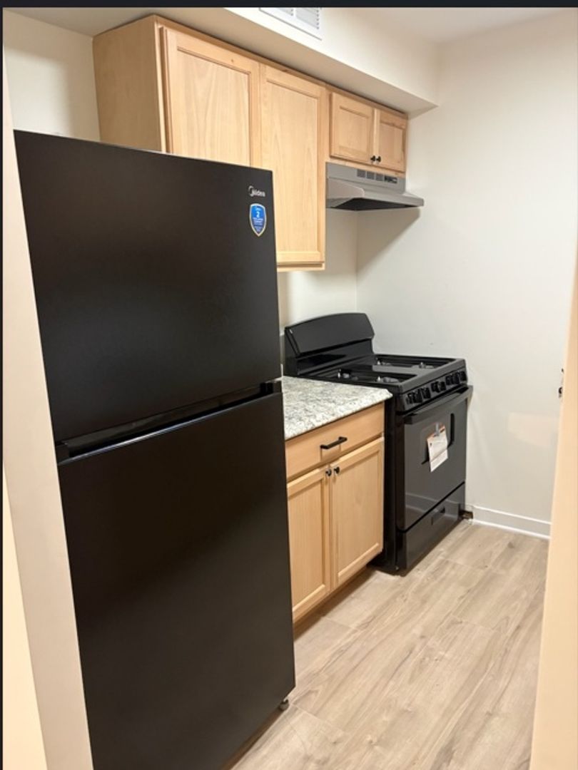 Philadelphia Townhome: 9440 Woodbridge Rd