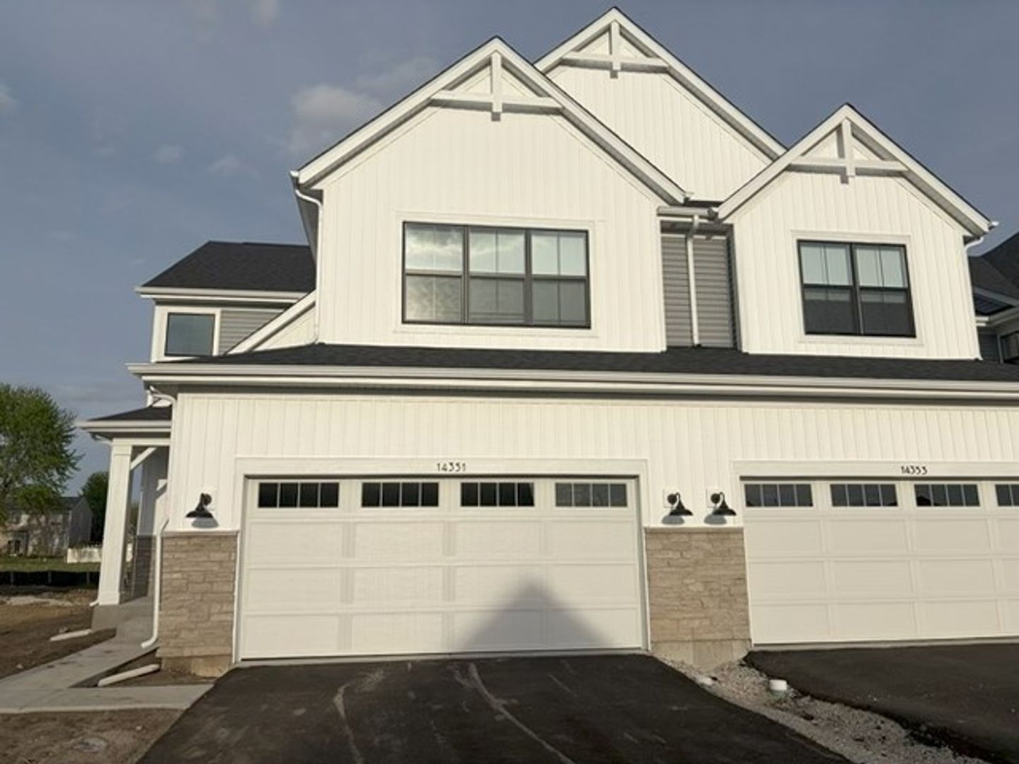 Plainfield Townhome: 14351 S Charlton Pl