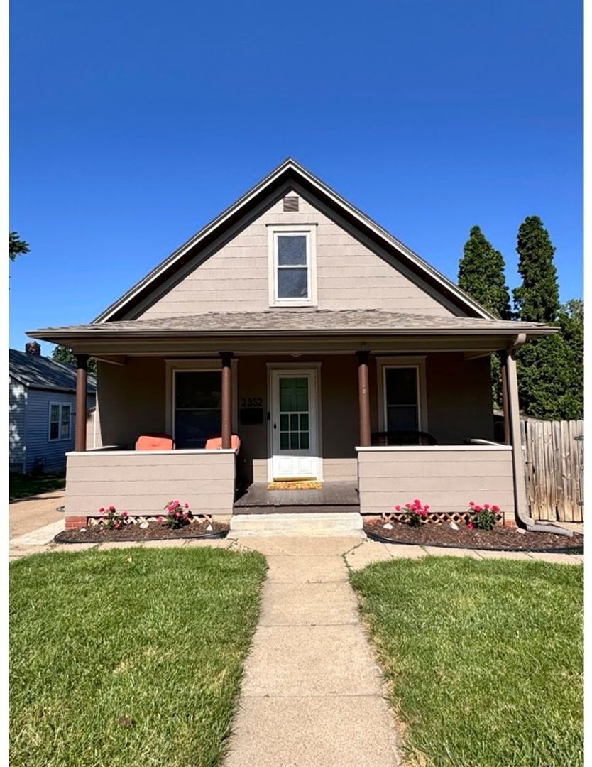 Omaha House: 2332 N 65th St