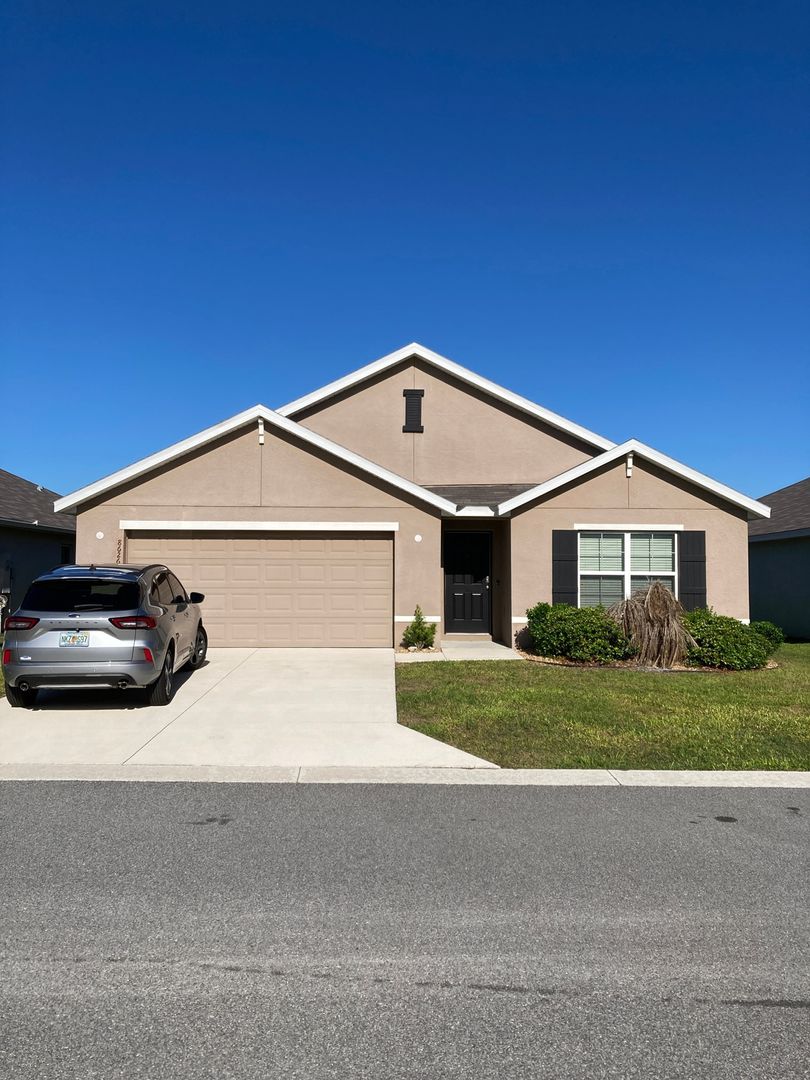 Wildwood House: 8626 Triumph Cir