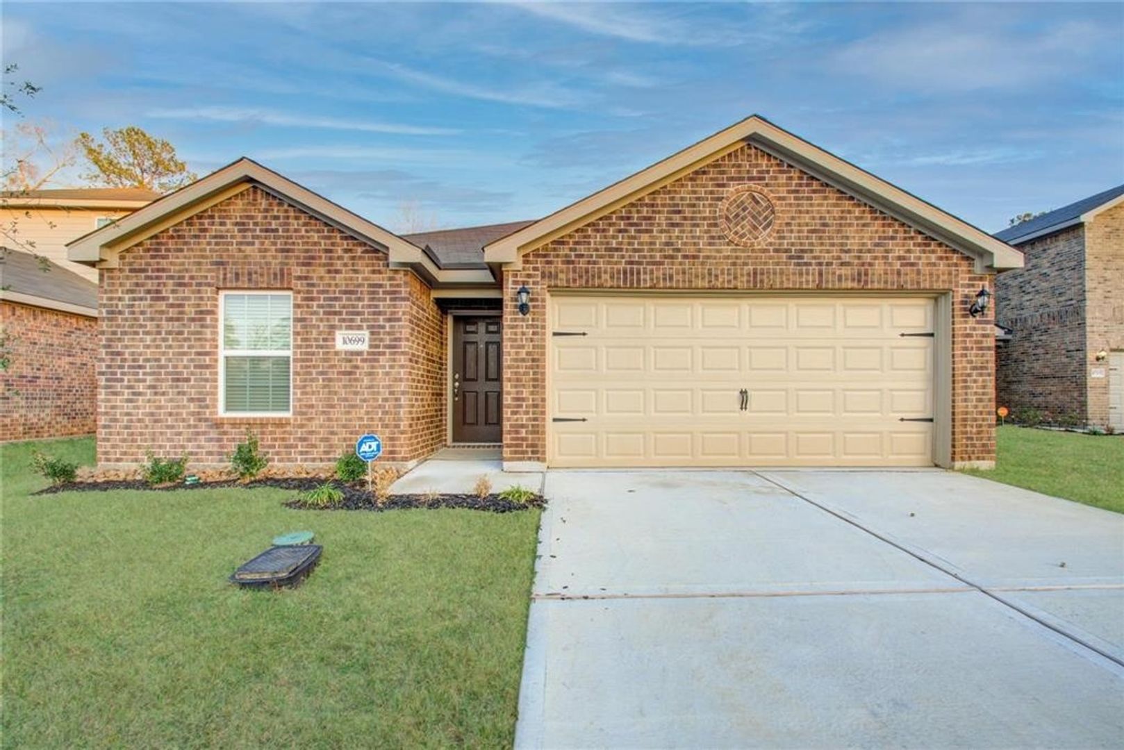 Cleveland House: 10699 Lost Maples Dr