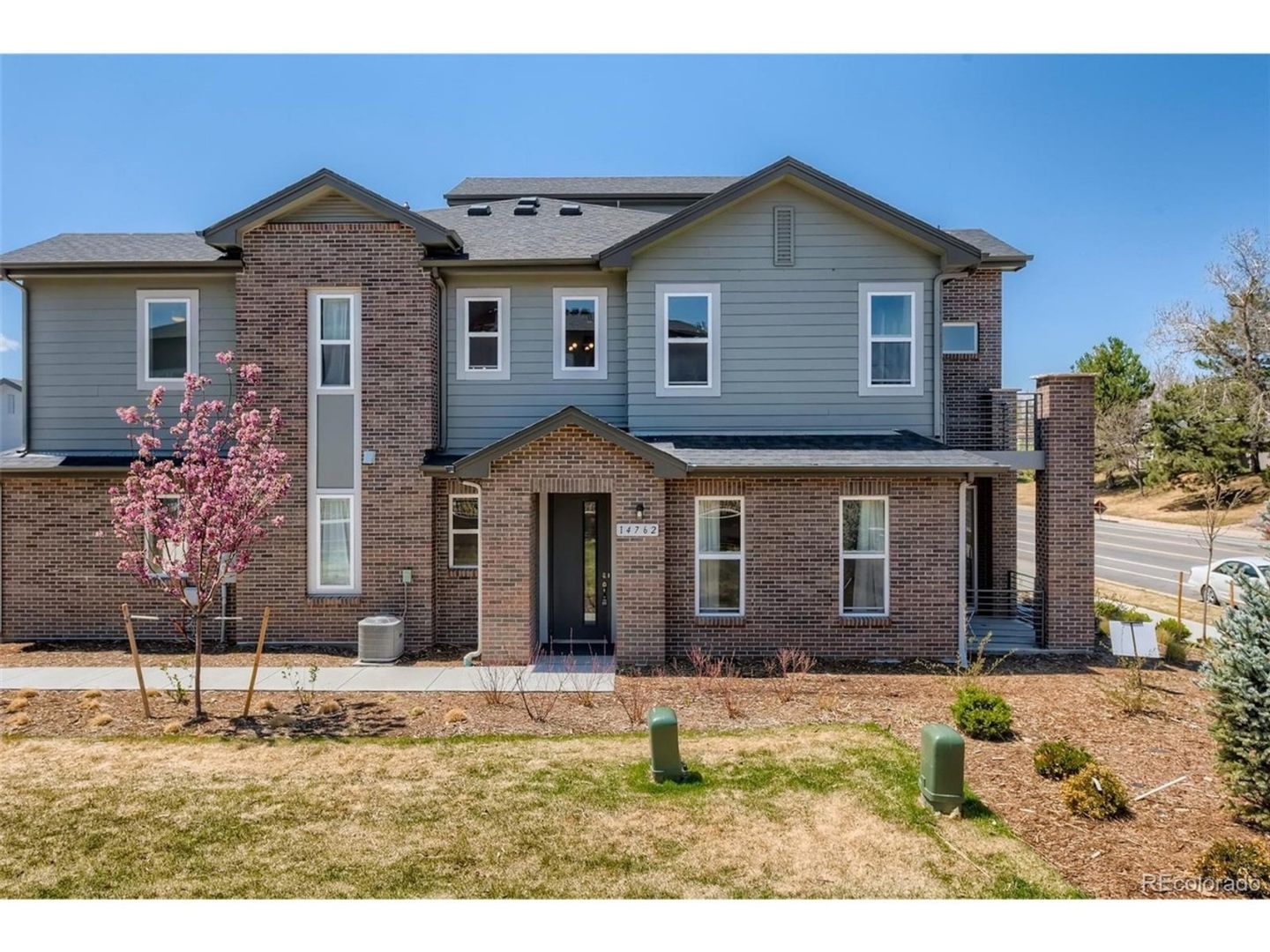 Aurora House: 14762 E Belleview Ave