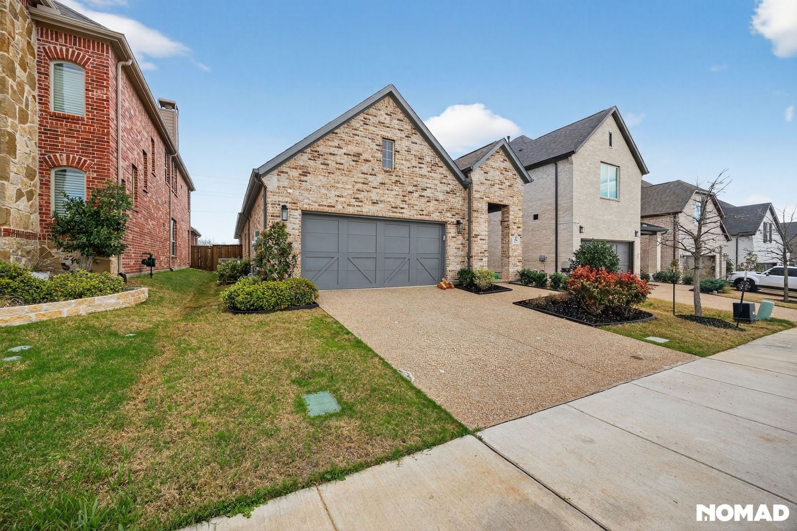 Carrollton House: 1780 Dartmoor Dr