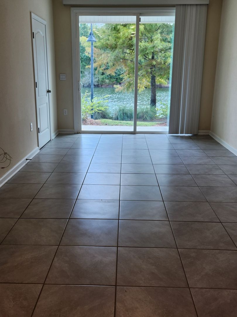 Orange Park Townhome: 545 Running Woods St