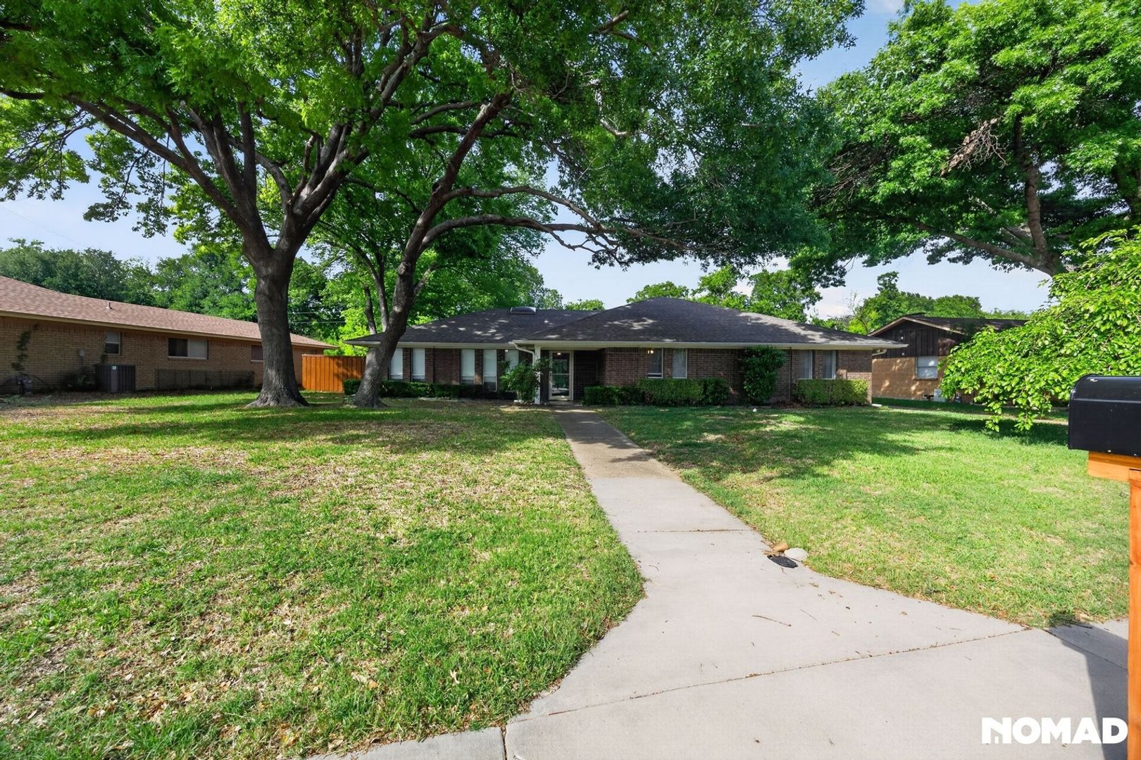 Plano House: 2505 Briarwood Dr