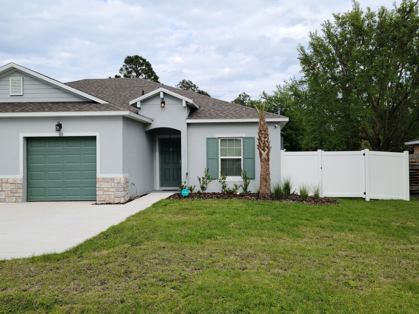 Palm Coast Condo: 8 Serenade Pl