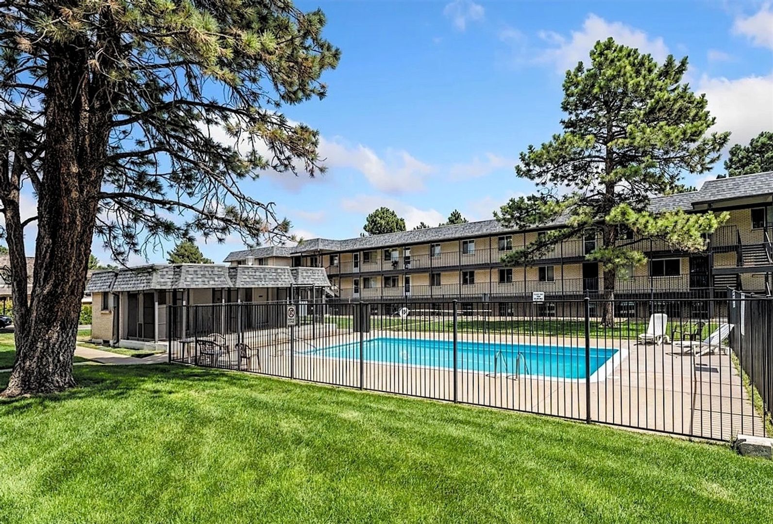 Denver Condo: 1723 Robb St