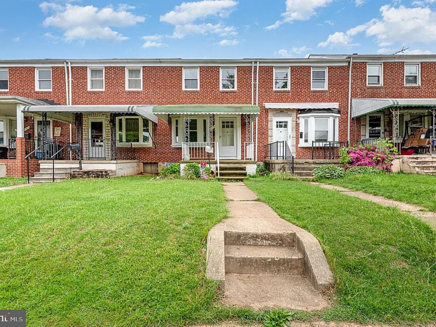 Essex House: 153 Bennett Rd