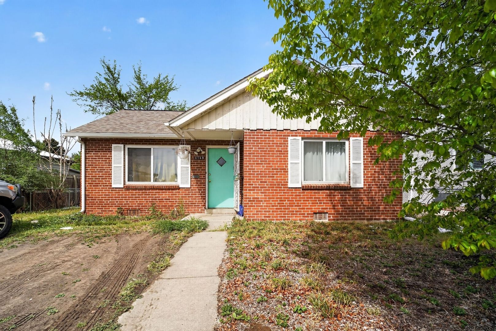 Denver House: 4745 Zuni St