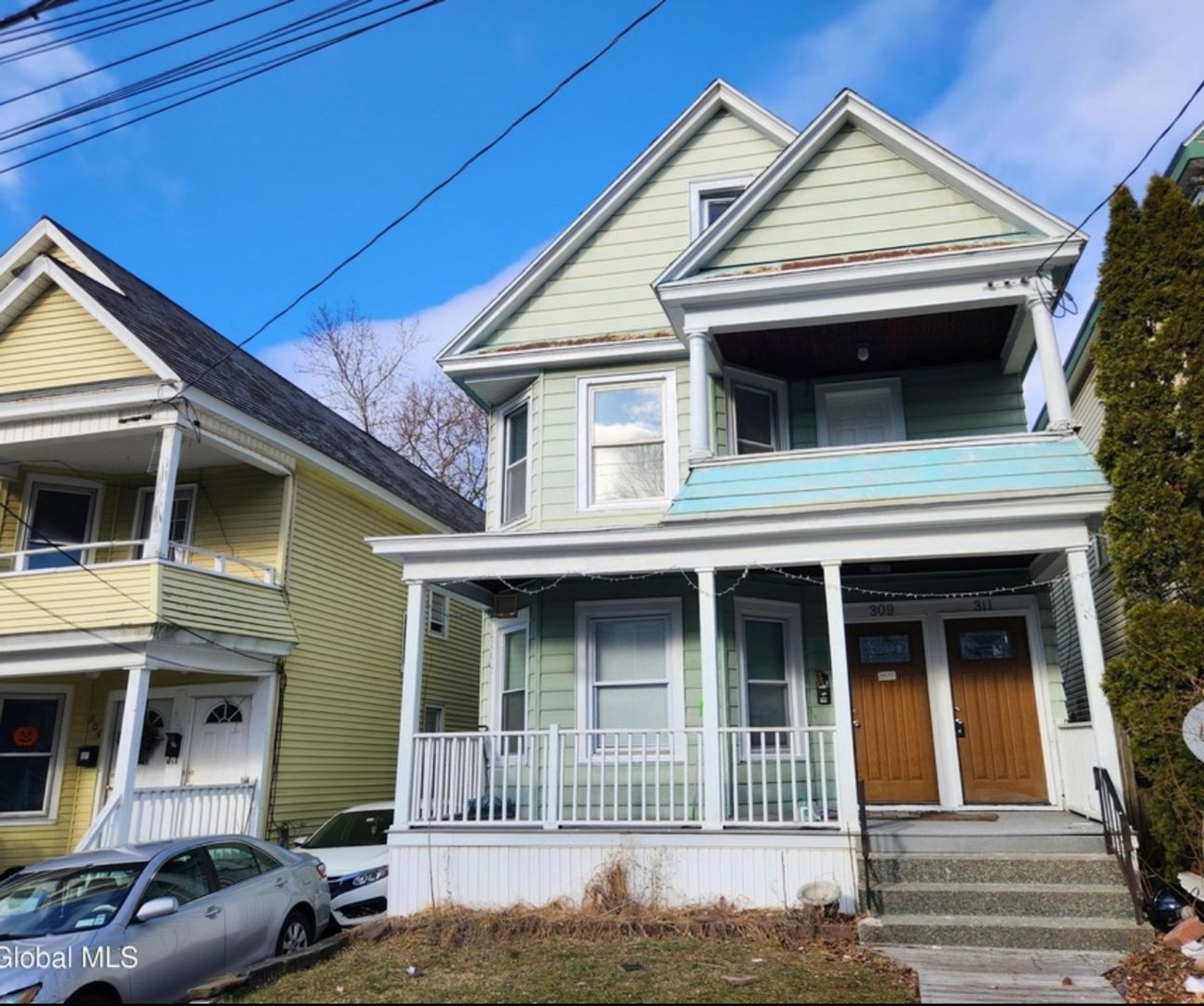 Schenectady Townhome: 311 Division St