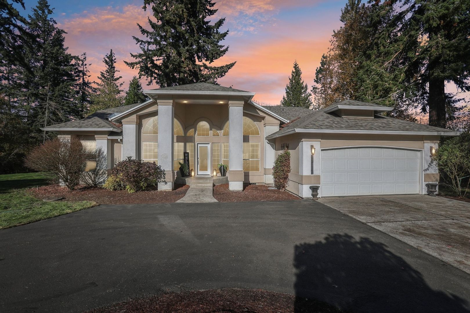 Ridgefield House: 19609 Nw 9th Ct