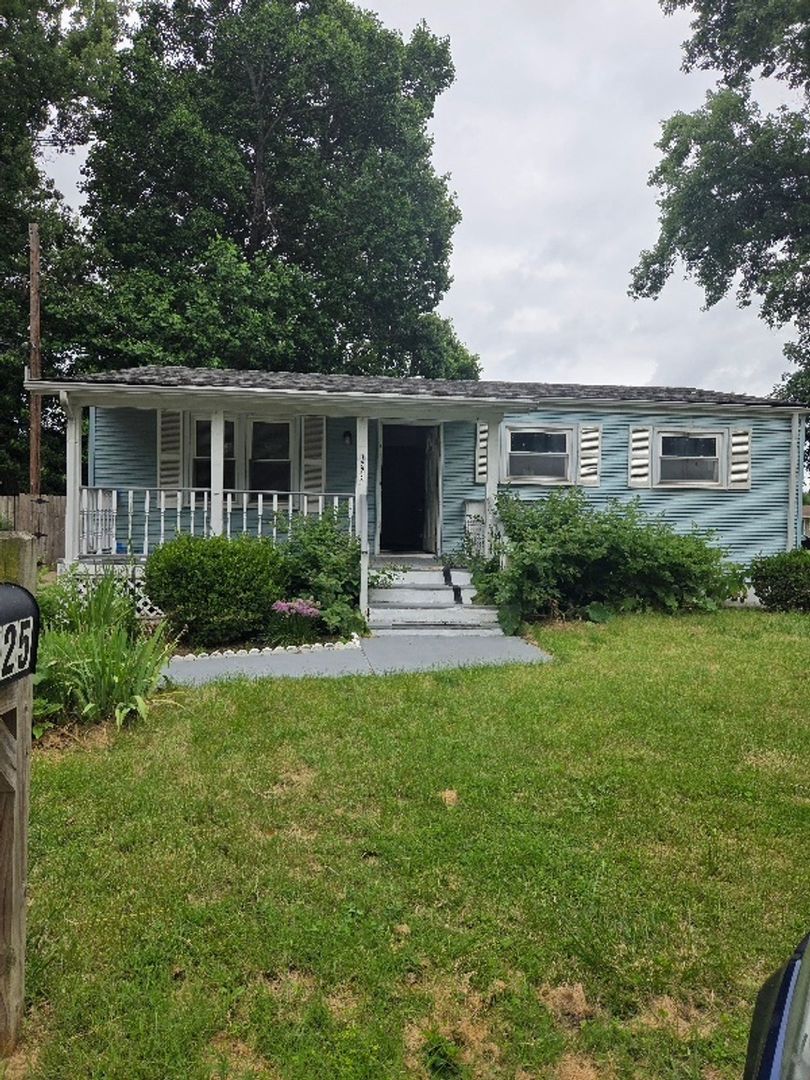 Saint Louis House: 1225 Scott Ave