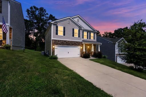Charming 3BR House in Conover – photo 1