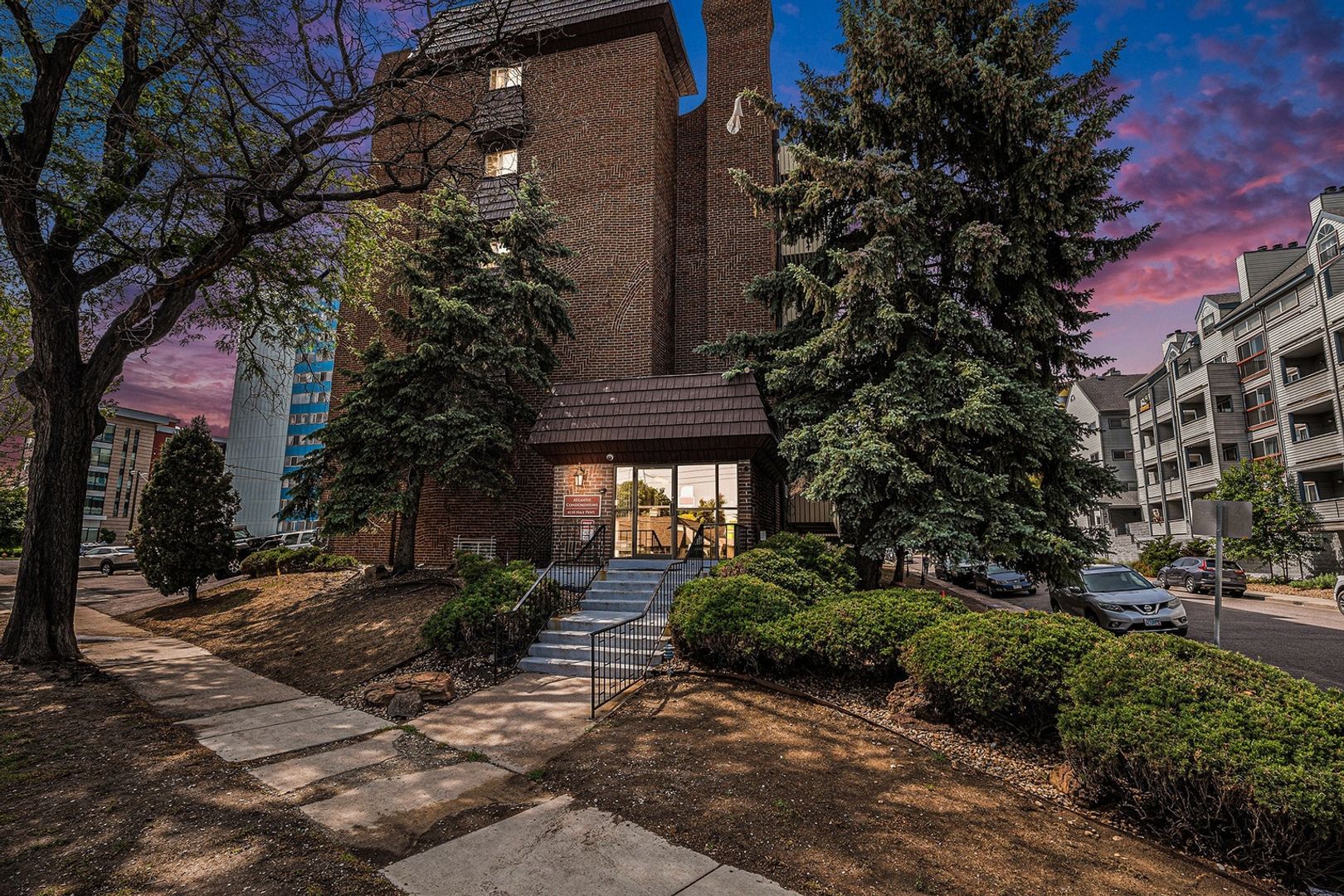 Denver House: 4110 Hale Pkwy