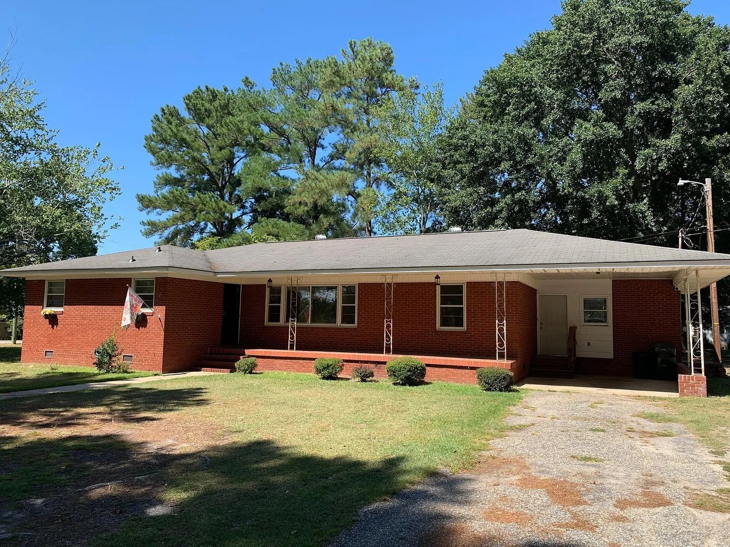 Charming 3BR House in Fayetteville
