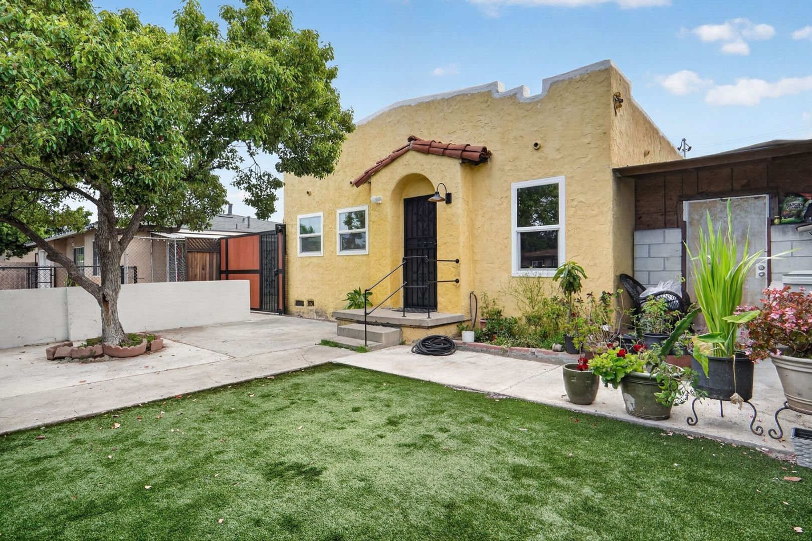 San Diego House: 621 Morrison St
