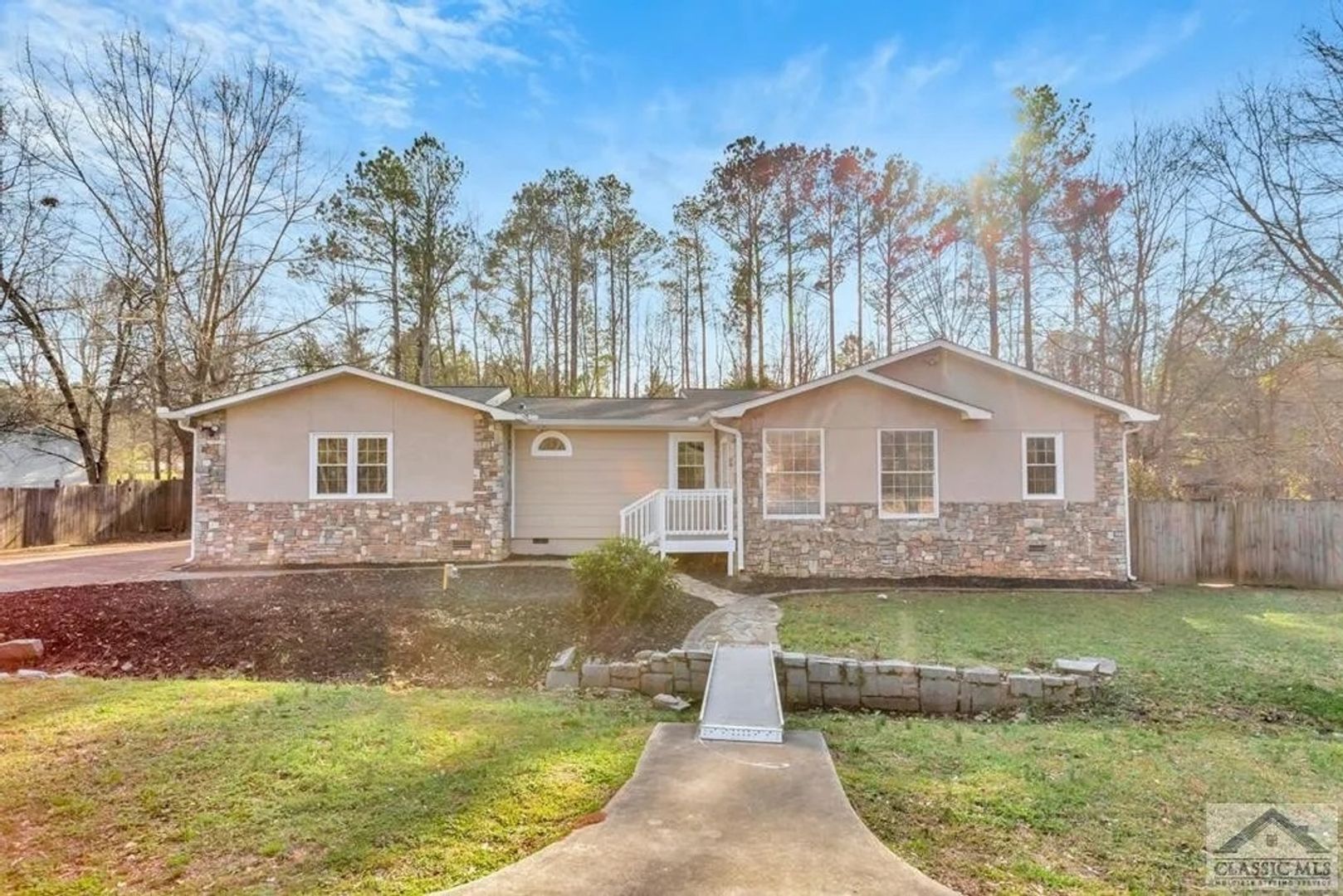 Athens House: 155 Dwight Rd