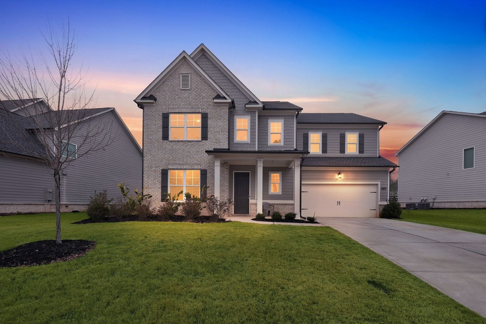 Cumming House: 3745 Crestland Ln