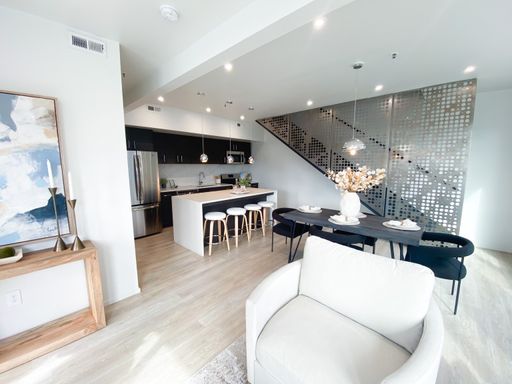 Modern 2BR Townhome w/ 2-Car Garage + 2.5 Baths – Move-In Special! Salt Lake City – photo 1